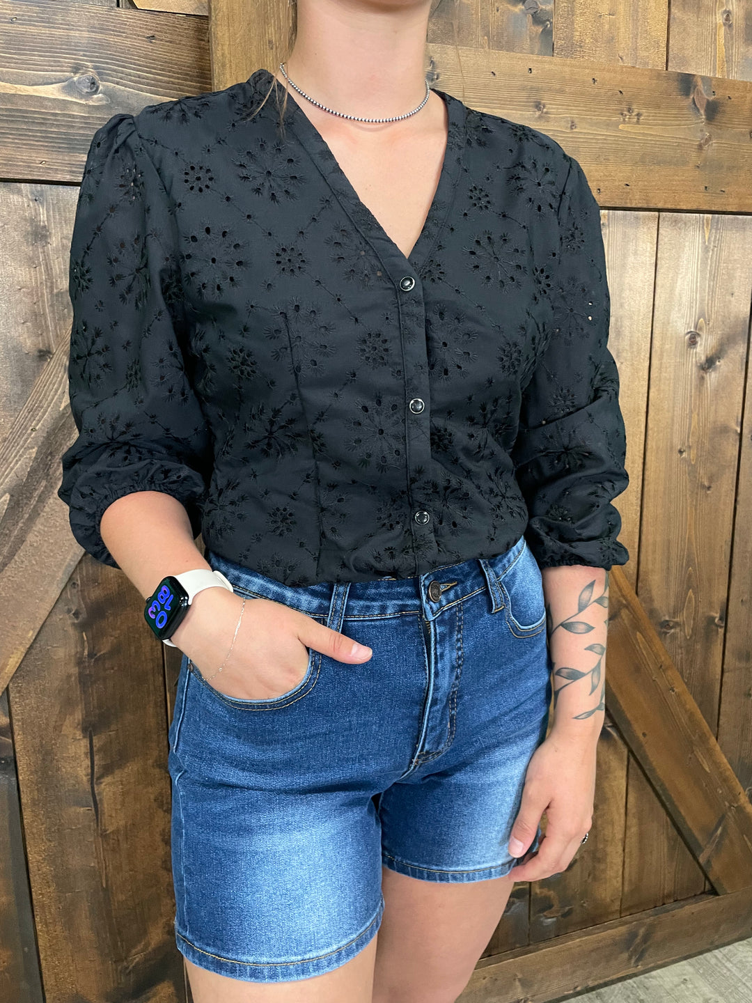 Black Stretch Pearl Snap Elastic Cuff V-Neck Eyelet Floral Bodysuit