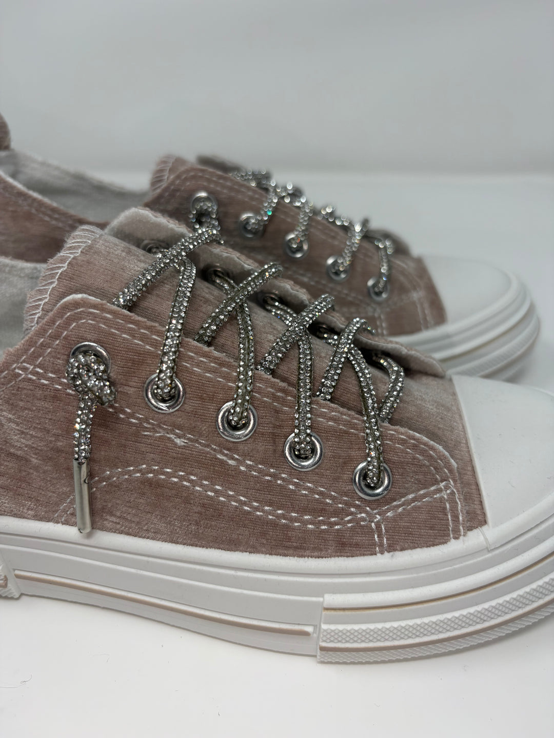 Very G Aman Nude Velvet Sparkle Sneakers