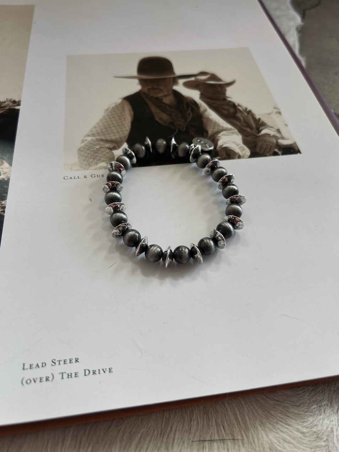 Navajo & Disc Bead Stretch Bracelet