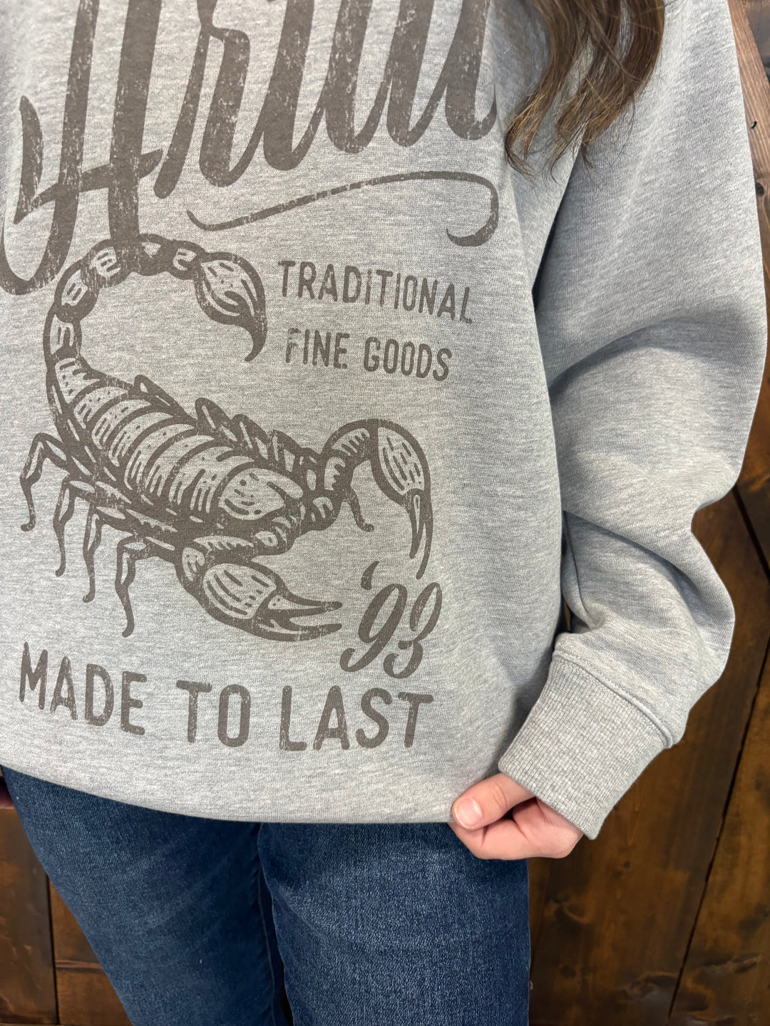 Ariat Women's Heather Grey Scorpion Sweatshirt*