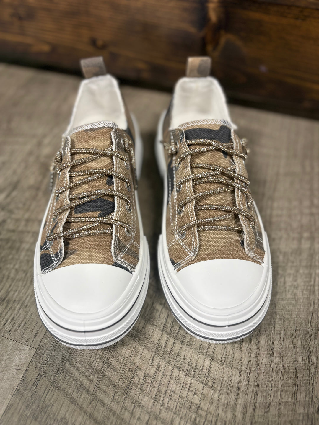 Aman Sand Camo Sneakers