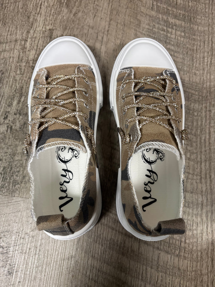 Aman Sand Camo Sneakers