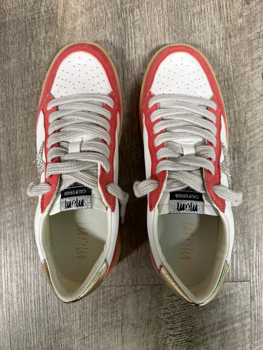 Avery Brick Red Star Sneakers