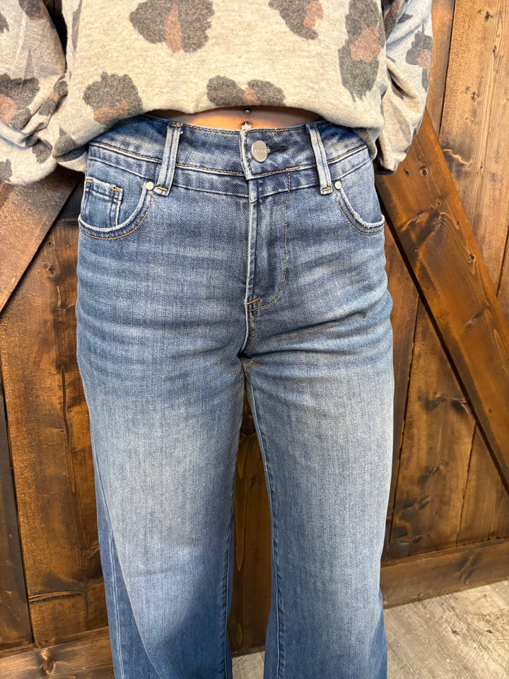 Risen Medium Wash Slouchy Baggy Jeans