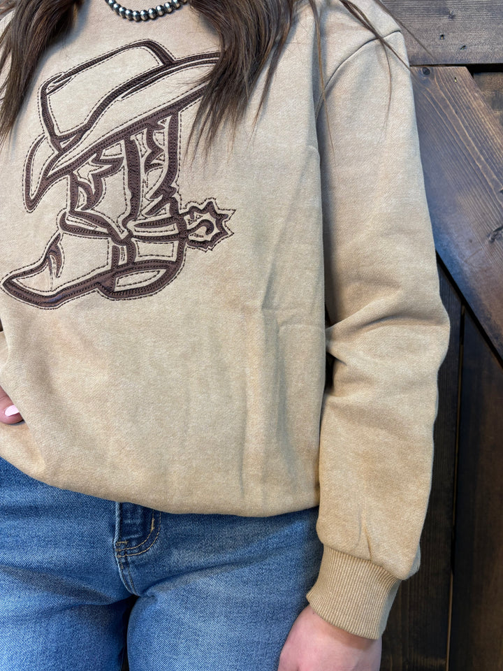 L&B Camel Vintage Embroidered Detailed Sweatshirt