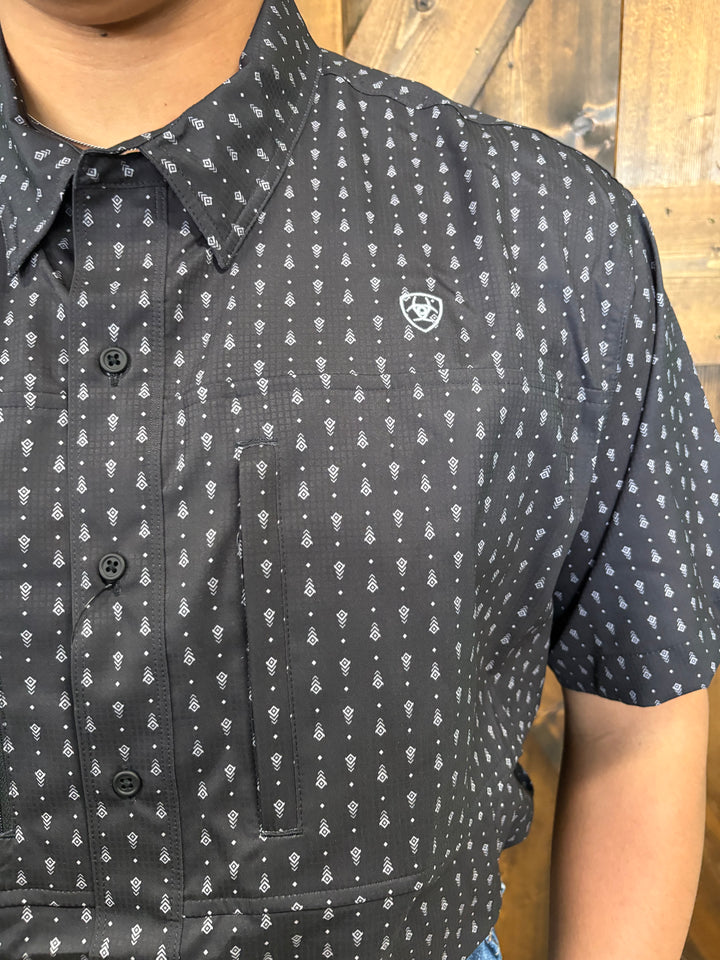 MENS Ariat Venttek Outbound Short Sleeve Black Shirt