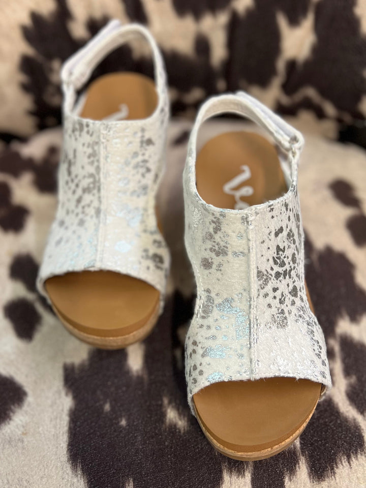 Moving on the Moon Wedges | gussieduponline