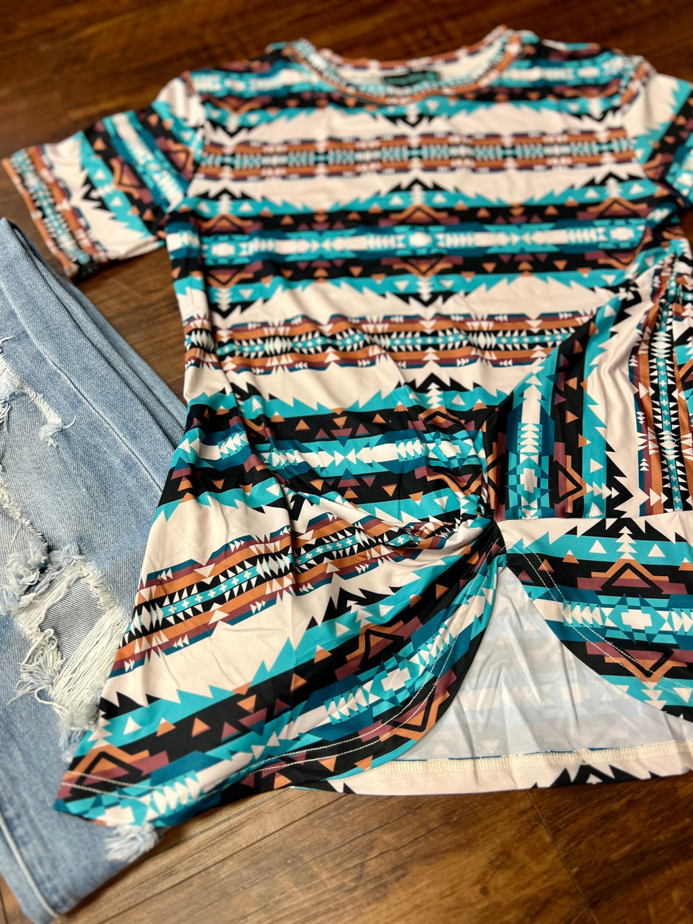 PLUS Eureka Springs Top | gussieduponline