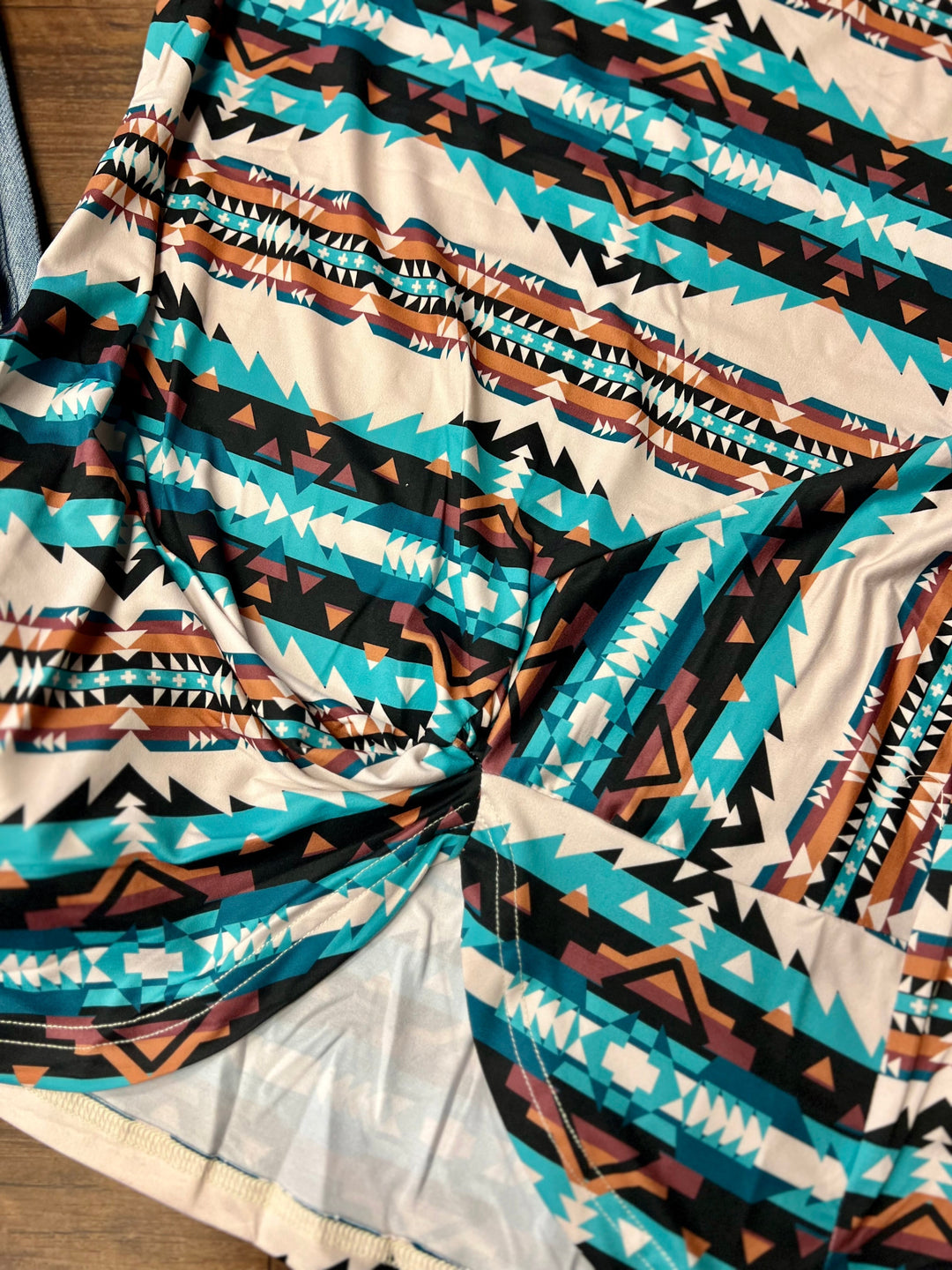 Eureka Springs Top | gussieduponline