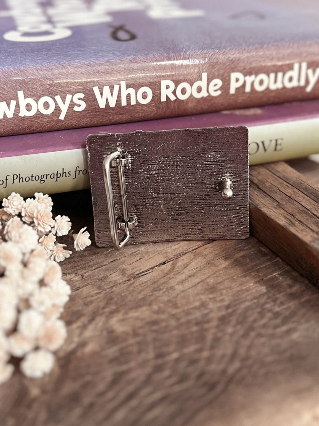 Western Style Stone Cluster Belt Buckle - 2 Colors | gussieduponline