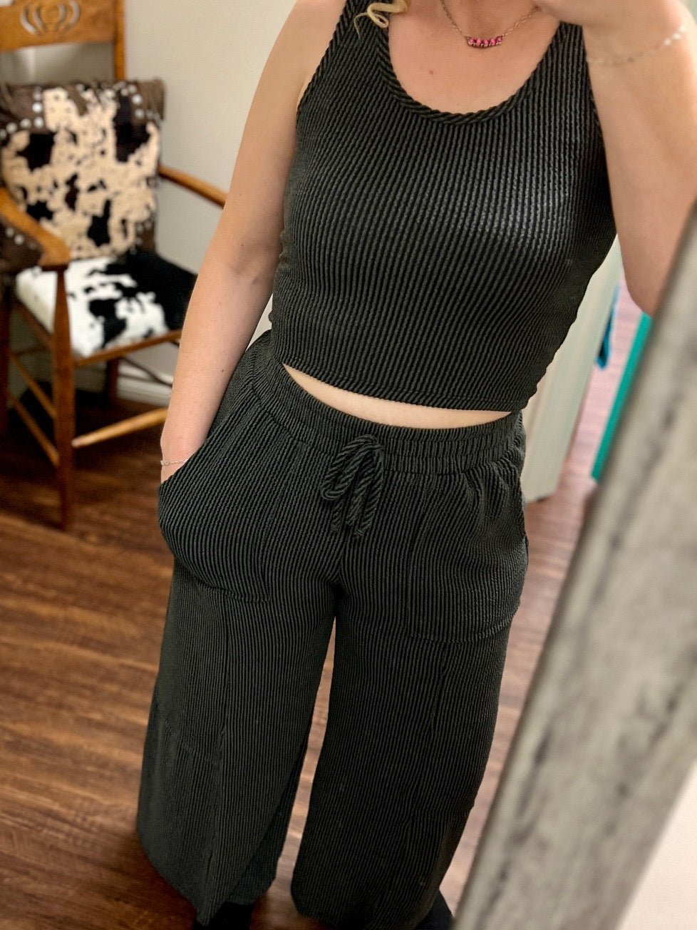 Charcoal Kick Back Cropped Tank | gussieduponline