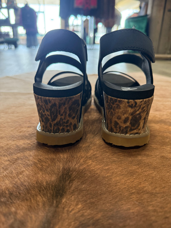 Very G Black Verde Trail Leopard Wedges