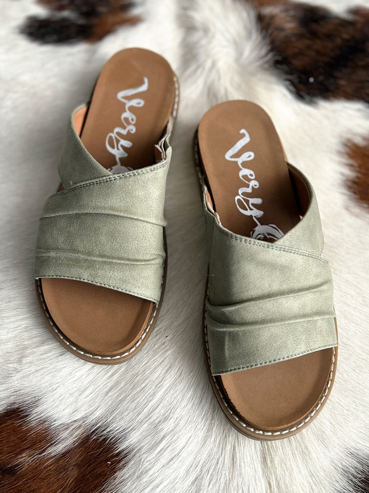 Very G Jolene Sage Sandals