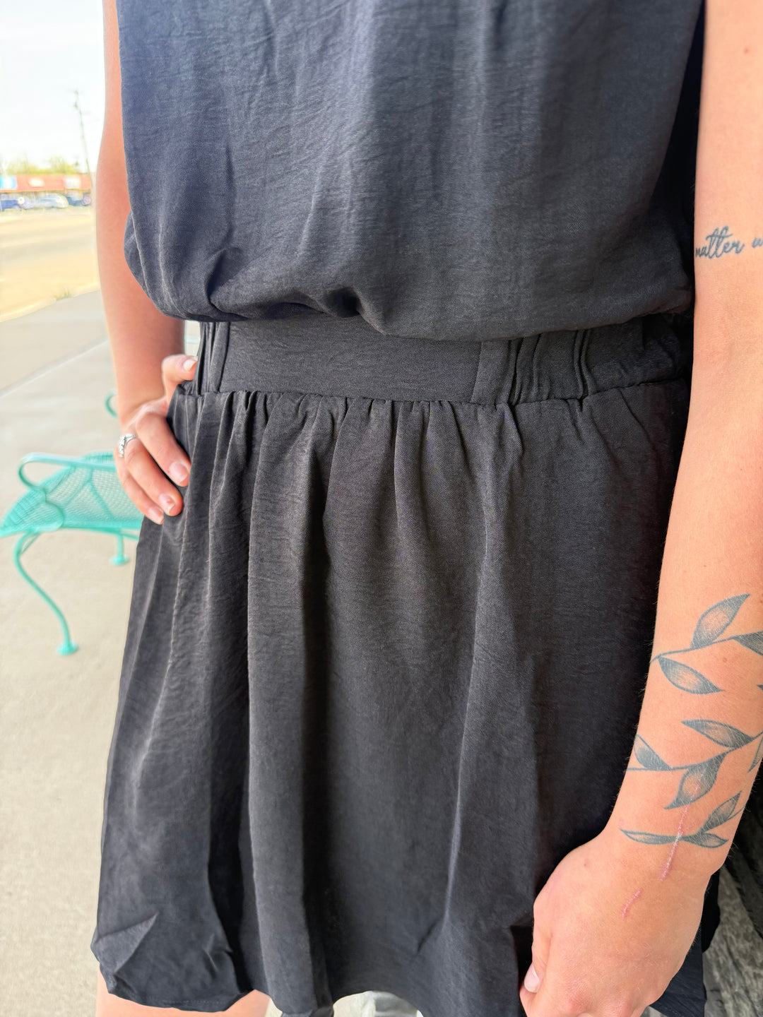 Timing  Black Round Neck Ruffled Short Sleeve Dress