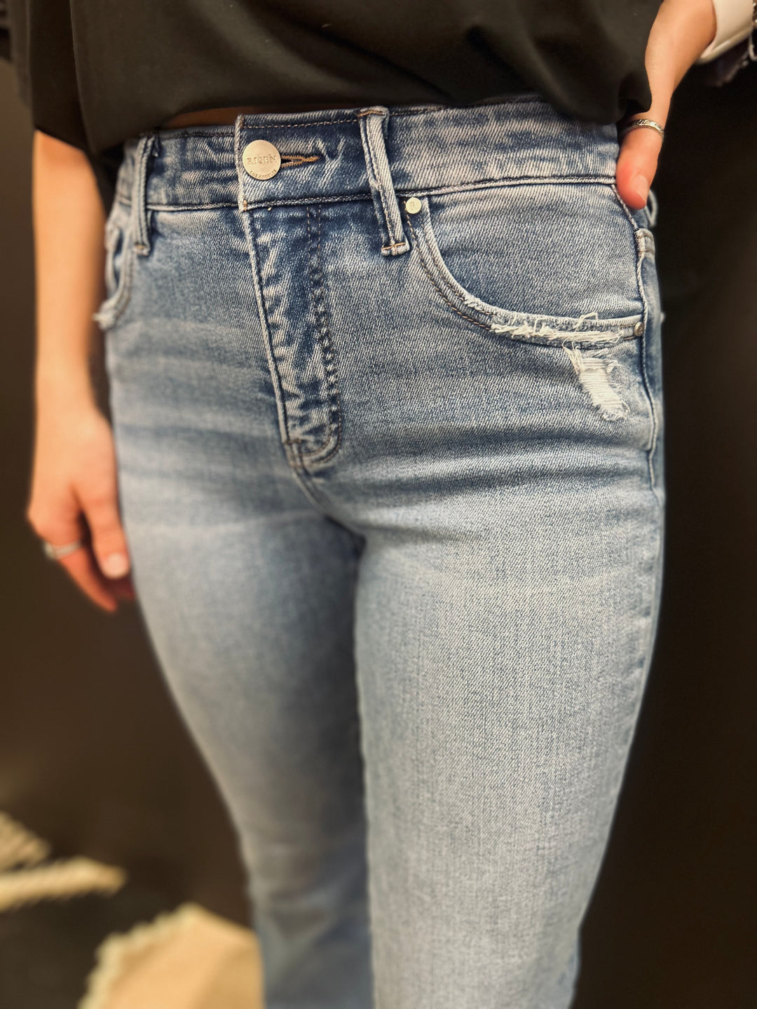 Risen Mid Rise Straight Leg Jeans*