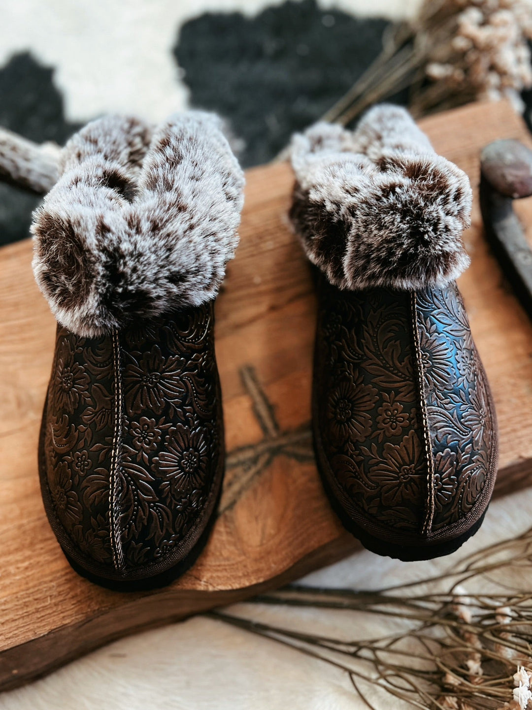 Very G Tooled Print Faux Leather Fuzzy Slippers (Copy) | gussieduponline