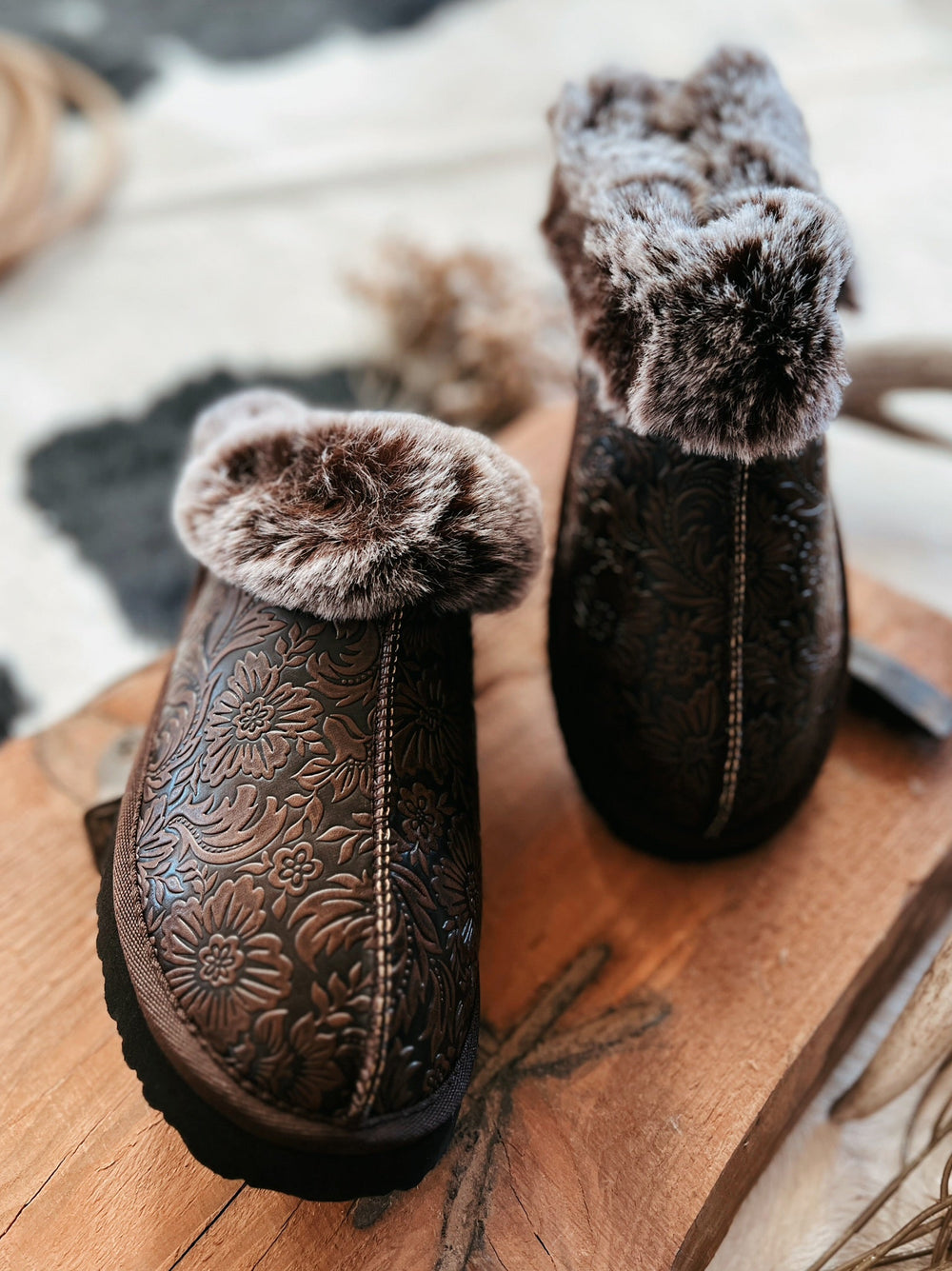 Very G Tooled Print Faux Leather Fuzzy Slippers (Copy) | gussieduponline