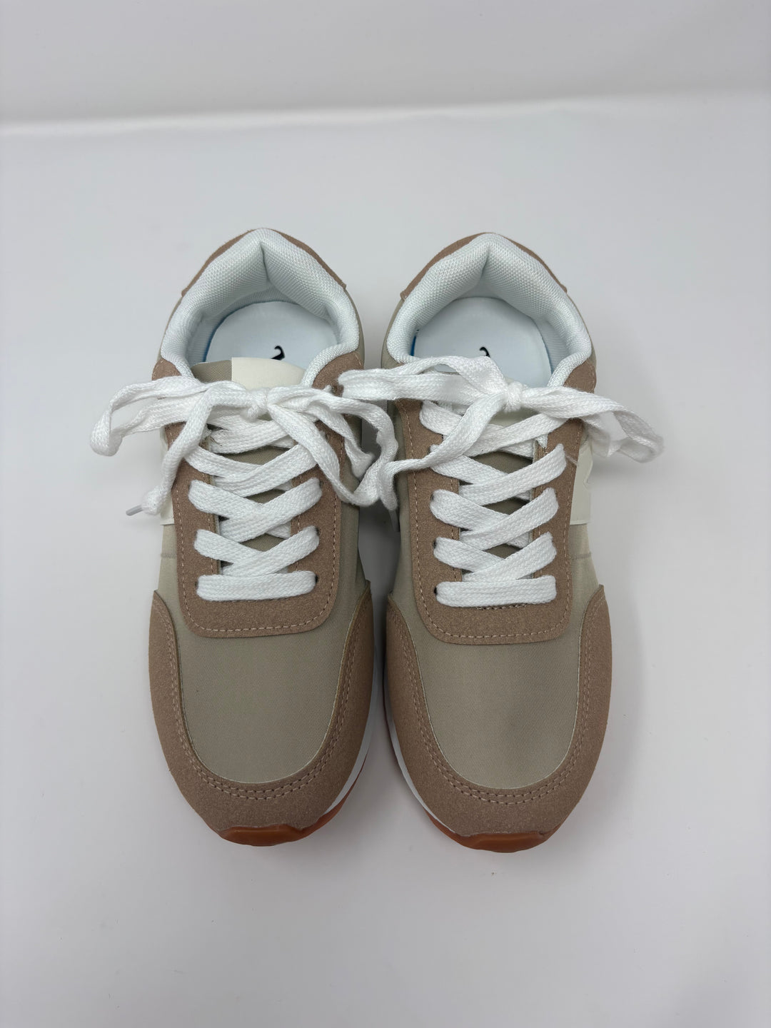 Very G Joel Taupe Sneakers