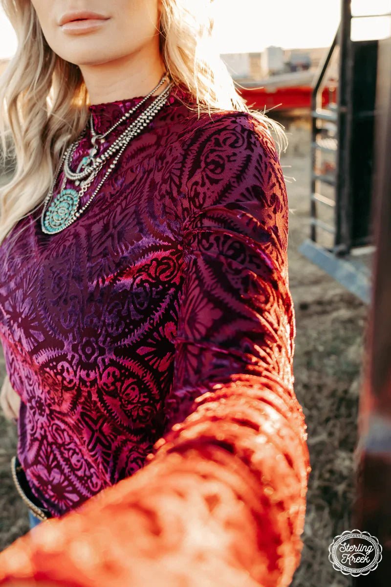 PLUS Crater Lake Top | gussieduponline