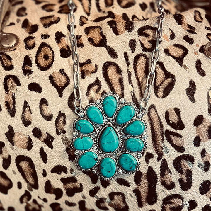 The Oakley Necklace | gussieduponline