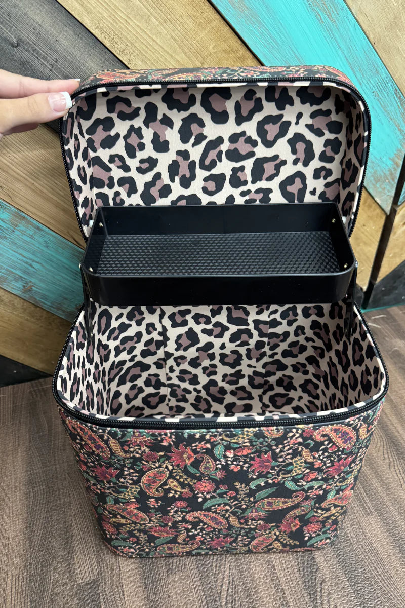 Sterling Kreek Paisley & Wild Makeup Box