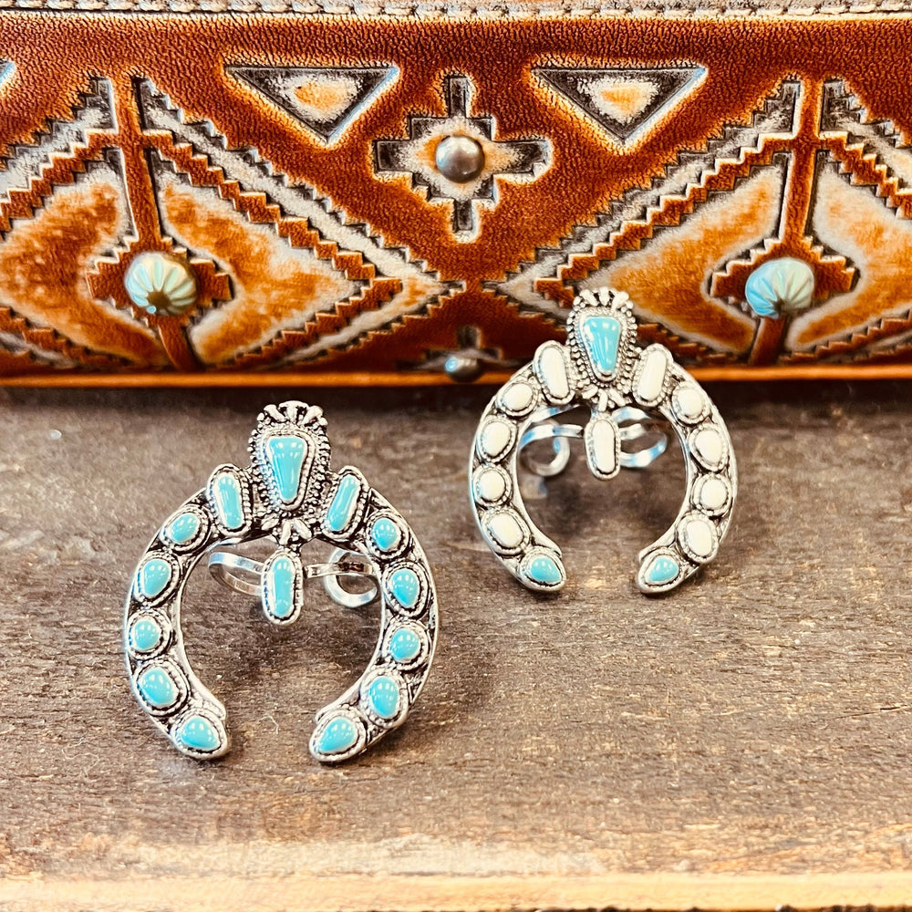 Horsing Around Ring | gussieduponline