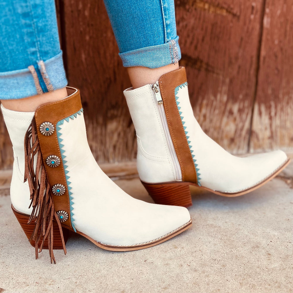 Gizelle Fringe Boots | gussieduponline