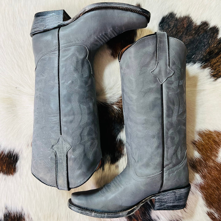 Storm In Her Eyes Leather Boots | gussieduponline