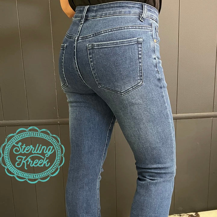 Sterling Denim Dark Wash* | gussieduponline